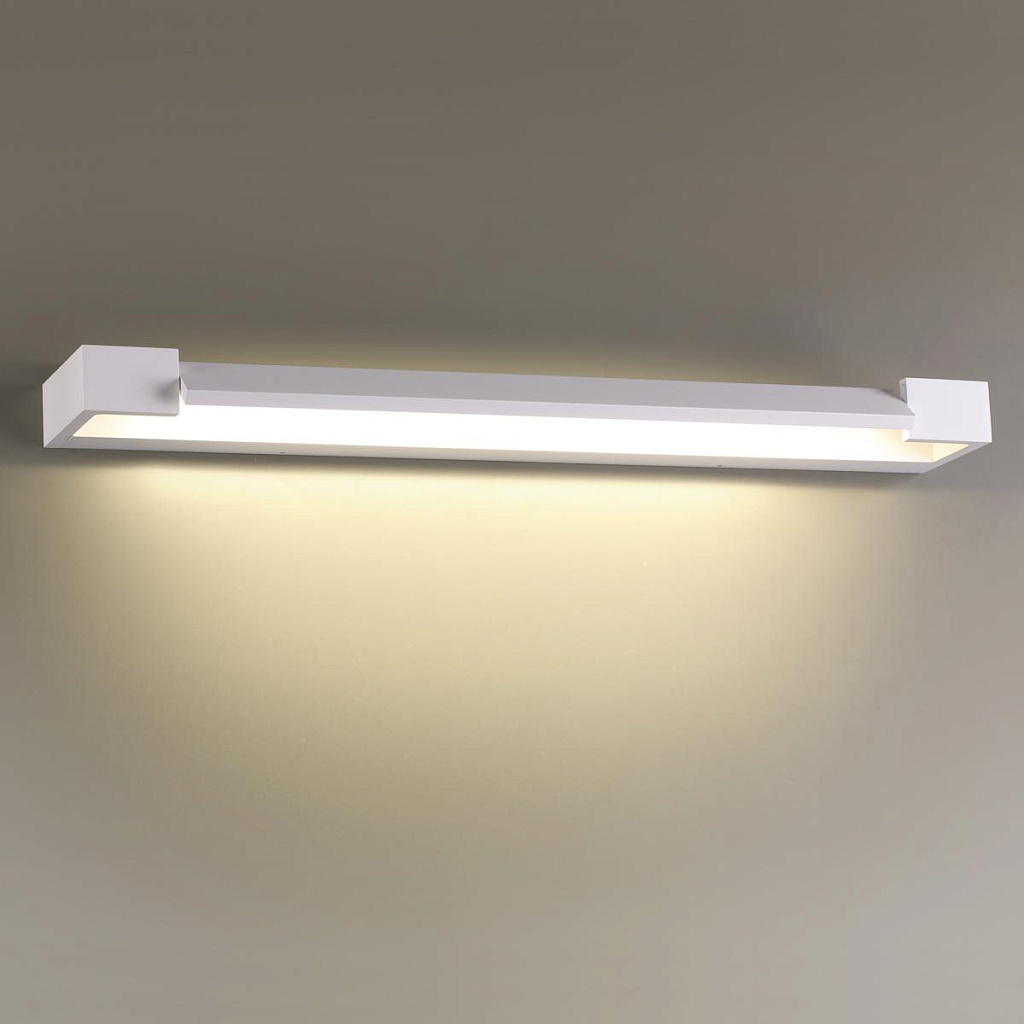 Светильник настенный Odeon Light Arno 3887/18WW