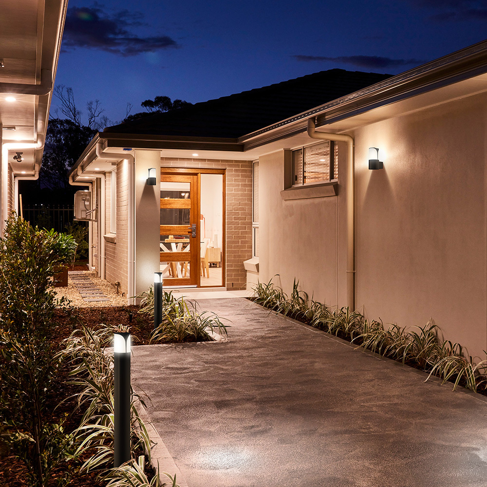 Светильник ландшафтный Maytoni Piccadilly O018FL-01B