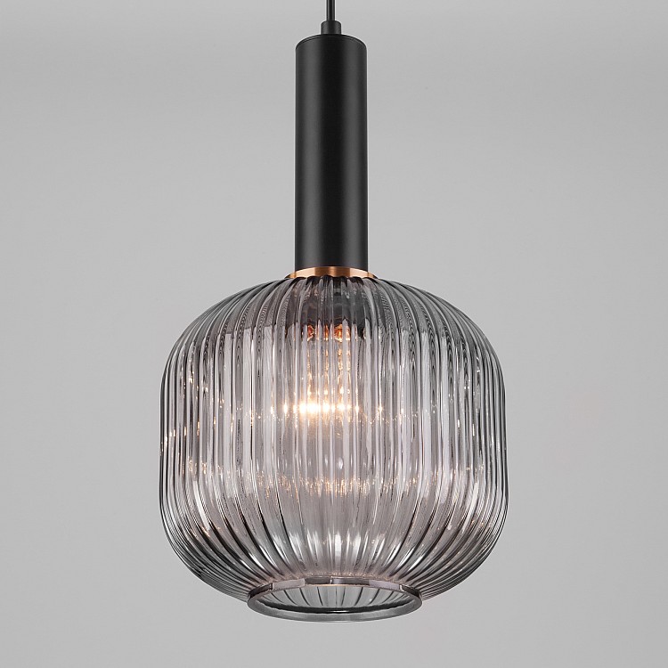 Светильник подвесной Eurosvet Bravo 50182/1 дымчатый