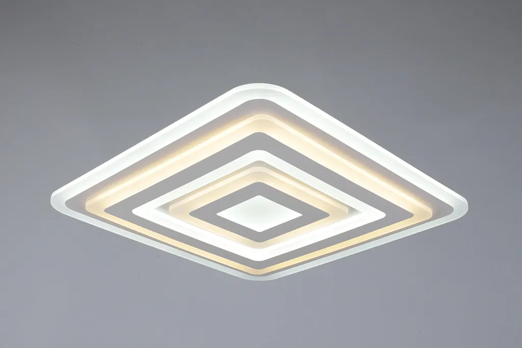 Светильник потолочный Omnilux white OML-06307-90