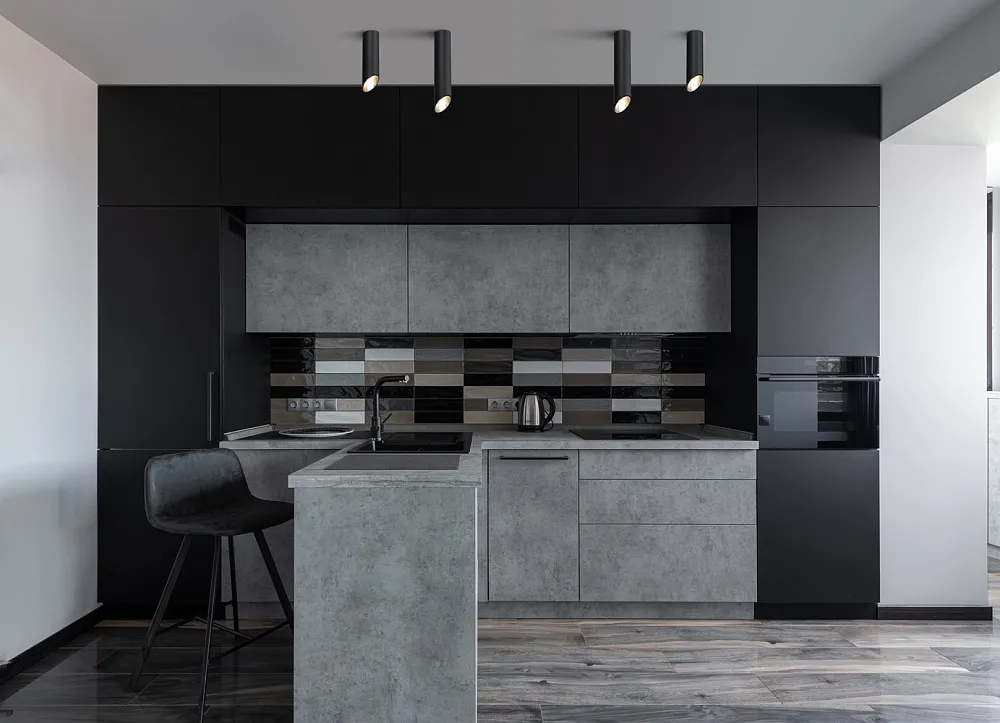 Светильник потолочный Maytoni Lipari C025CL-01B